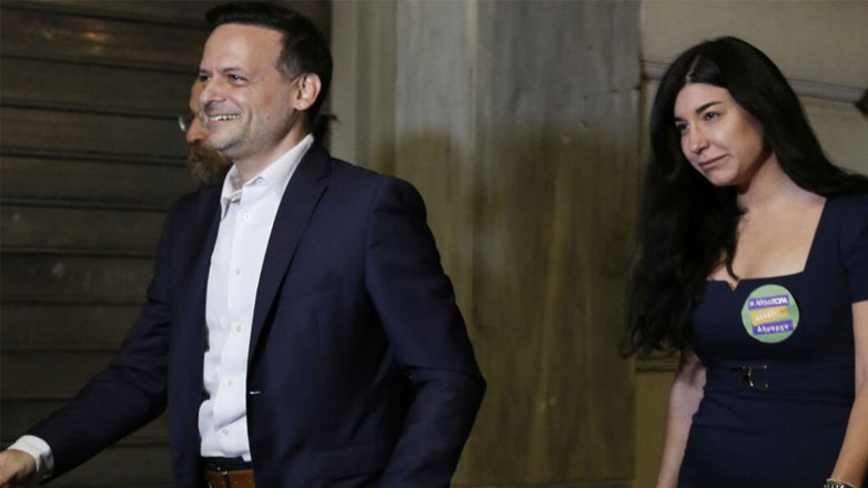 Χάρης Δούκας: Ο νέος δήμαρχος της Αθήνας έκανε το επόμενο βήμα στη σχέση του με την 28χρονη σύντροφό του