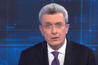 Νίκος Χατζηνικολάου: «Είμαι σε υψηλή συναισθηματική αντίδραση που παίξαμε δημοσκόπηση αλλά δεν αποφασίζω εγώ»