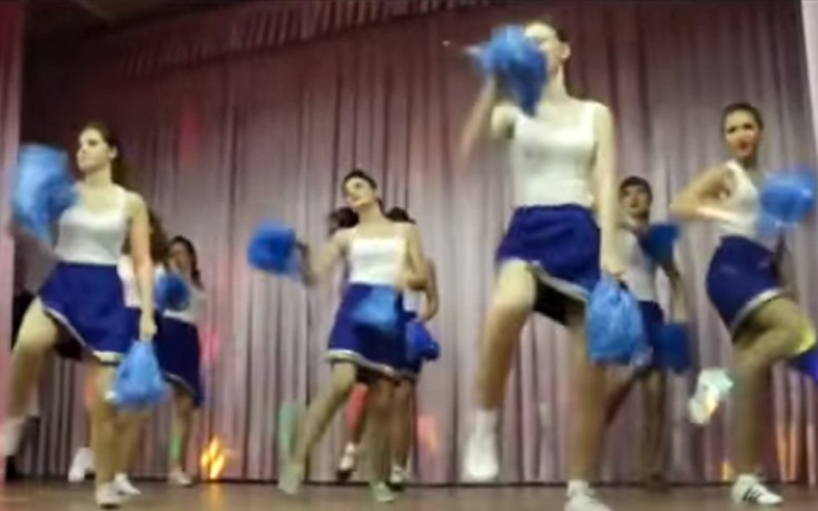 Ένας φοιτητικός χορός όλο ευτράπελα - BINTEO