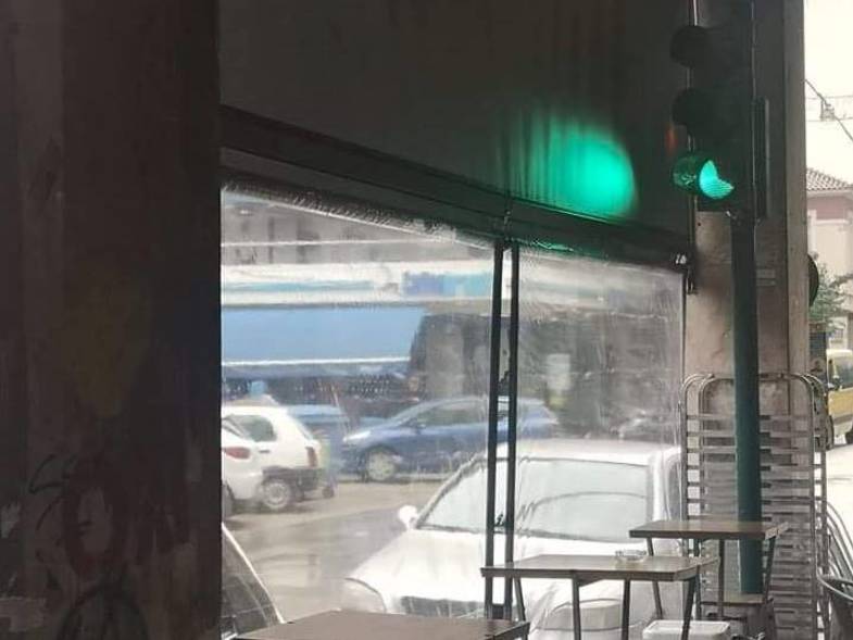 Πάτρα: Το φανάρι, η καφετέρια και η ...παγίδα του διαδικτύου!