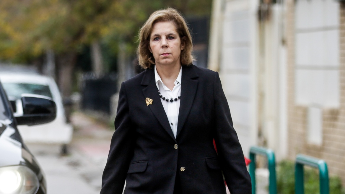 Επίσκεψη της Εύης Χριστοφιλοπούλου στα γραφεία της Δ.Ε.Ε.Π. Ν.Δ. Αχαΐας