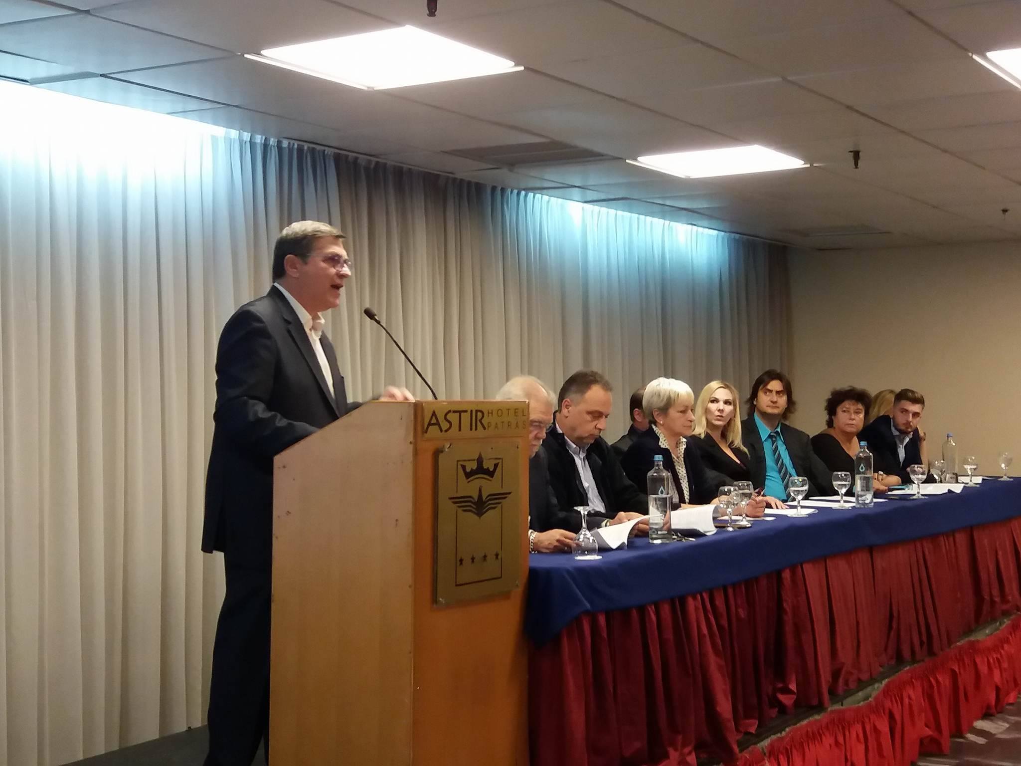 "Φρεσκαδούρα" και "τόπο στα νιάτα" από τον Αλέκο! Ανακοινώνει υποψήφιους