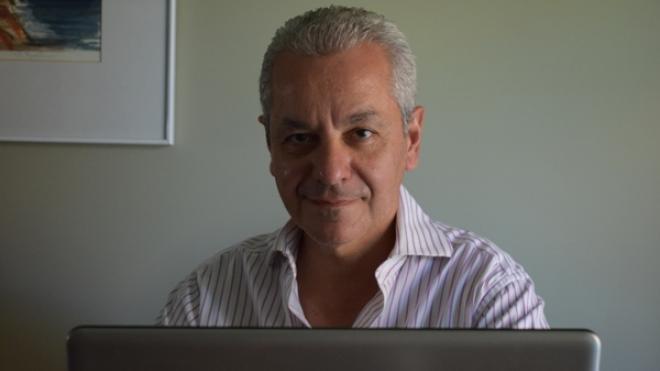 Μπουνιά στο... σύστημα !