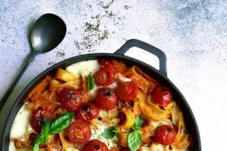 Χυλοπίτες Πηλίου με 4 ελληνικά τυριά και ντοματίνια στον φούρνο