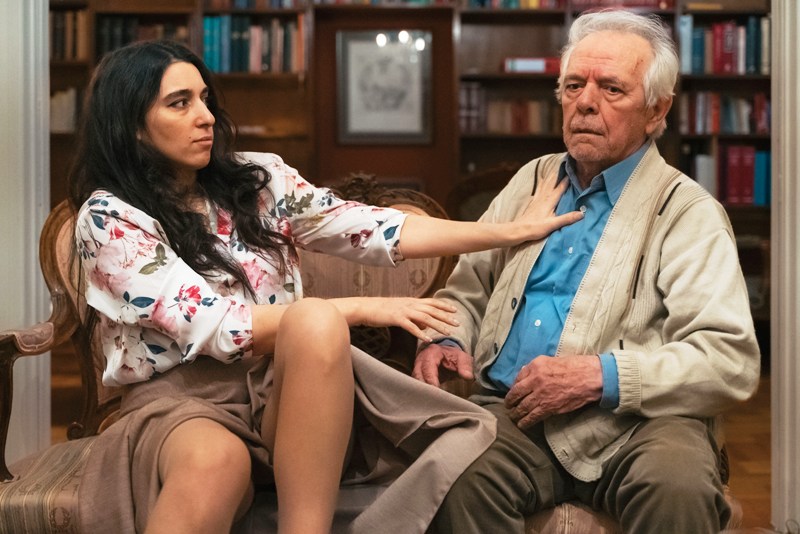 «Χόρεψέ με πατέρα» της Κατερίνα Αντωνιάδου στη Ναύπακτο