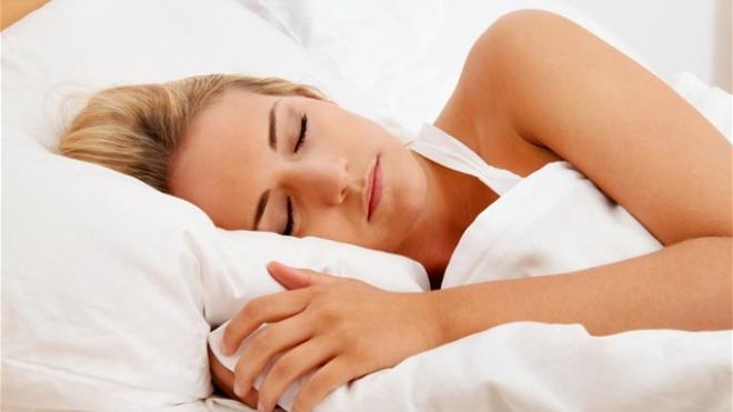 Τι δεν θα πρέπει να φοράτε ποτέ όταν κοιμάστε