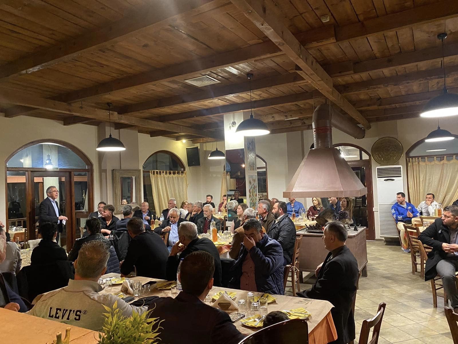 «Συνεργασία για τον Ερύμανθο»: Ανακοινώθηκαν 50 νέοι υποψήφιοι από τον Θεόδωρο Μπαρή