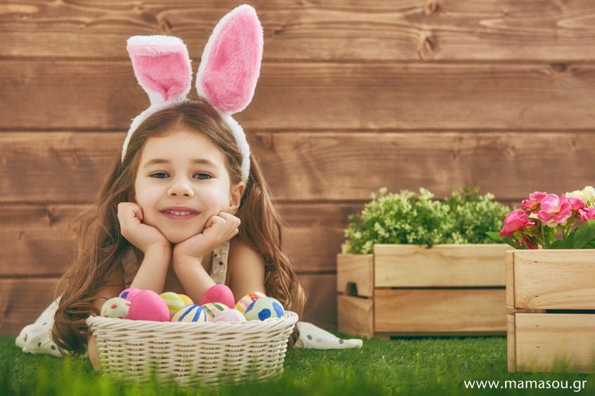 Νονός- νονά: 4 «γλυκιές» ευθύνες που συνοδεύουν το ρόλο τους