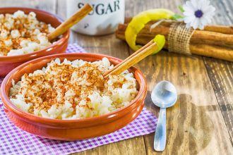 Γλυκό ρυζόγαλο με φουντούκια και καφέ