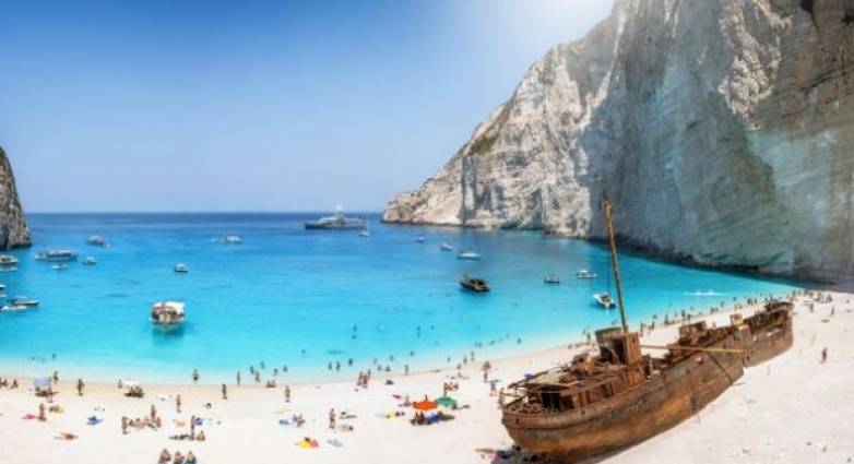 Κλιμάκιο του ΟΑΣΠ στο Ναυάγιο - Κλείνει για τους επισκέπτες μετά την κατολίσθηση