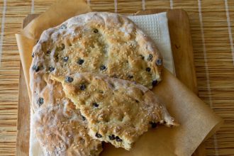 Λαγάνα από τη Ζάκυνθο