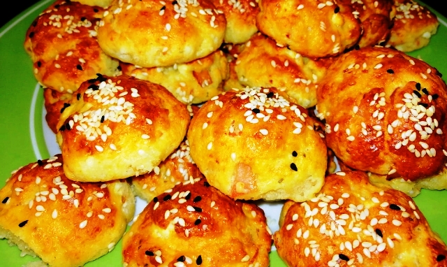 Ζαμπονοτυροπιτάκια βραχάκια