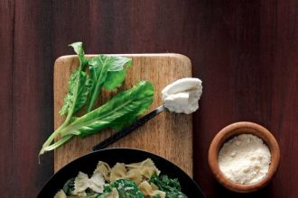 Ζυμαρικά με ρικότα και σέσκουλα