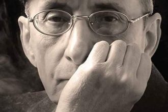 Αναχωρήσεις Νοικοκυραίων