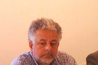 Μια συζήτηση με τον ποιητή Άγγελο Καλογερόπουλο, με την ευκαιρία του νέου βιβλίου του: " Θέρος, τρύγος, πόλεμος "