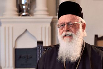 Αρχιεπισκοπή Αλβανίας: «Βαθιά οδύνη» για τον θάνατο του Αναστάσιου