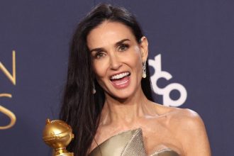 Ντέμι Μουρ για το βραβείο της στις Χρυσές Σφαίρες: «Αυτή είναι η πρώτη φορά που κερδίζω κάτι στα 45 χρόνια καριέρας»