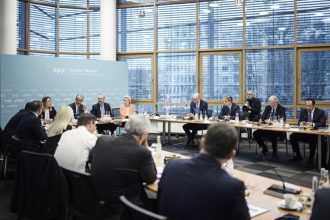 Ο Κ. Μητσοτάκης στη σύνοδο των ηγετών του ΕΛΚ - Ανταγωνιστικότητα και ασφάλεια στην κορυφή της ατζέντας