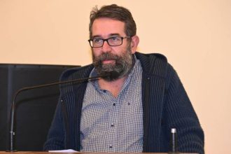 Γιάννης Λάμπρου: Έκθετοι μπροστά στην αλήθεια