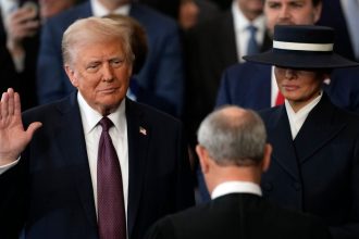 Ντόναλντ Τραμπ: Οι Έλληνες προσκεκλημένοι στην τελετή ορκωμοσίας