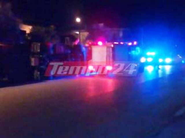 Ανατροπή νταλίκας στην Πατρών-Κορίνθου - Μεγάλη κινητοποίηση (ΦΩΤΟ)