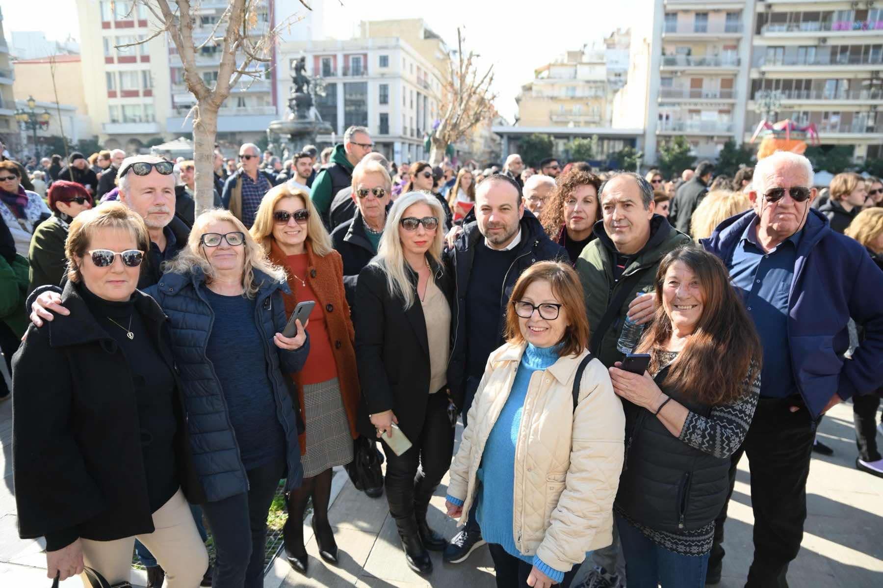 Ο Θέμης Μπάκας στην συγκέντρωση της Πάτρας για τα Τέμπη