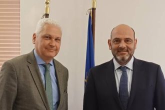 Στον Υφυπουργό Πολιτισμού για το Πατρινό Καρναβάλι ο Φωκίων Ζαΐμης