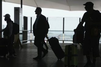 Αλλάζουν όλα για τα ταξίδια στο Ηνωμένο Βασίλειο - Από πότε θα ισχύσει η βίζα