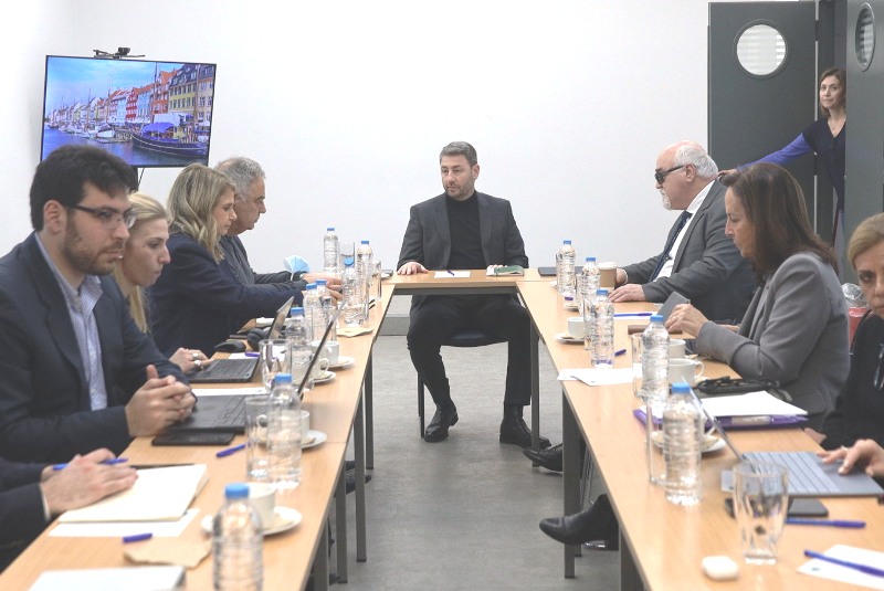 ΠΑΣΟΚ: Θα καταψηφίσει κεντροδεξιό υποψήφιο για την Προεδρία της Δημοκρατίας
