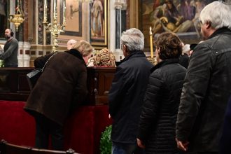 Μέχρι τις 10πμ. το σκήνωμα του Αρχιεπισκόπου Αναστάσιου στη Μητρόπολη Αθηνών