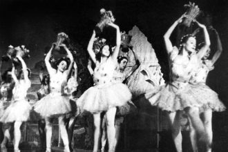 Η ιστορία του θεάτρου Μαριίνσκι που «επέζησε» από την πολιορκία του Λένινγκραντ από τους Ναζί