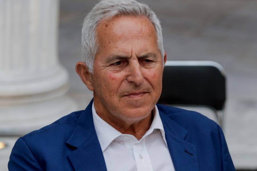 Ο Ευάγγελος Αποστολάκης κοντά στο κόμμα Κασσελάκη - Επαφές και με δύο ακόμα ανεξάρτητους βουλευτές