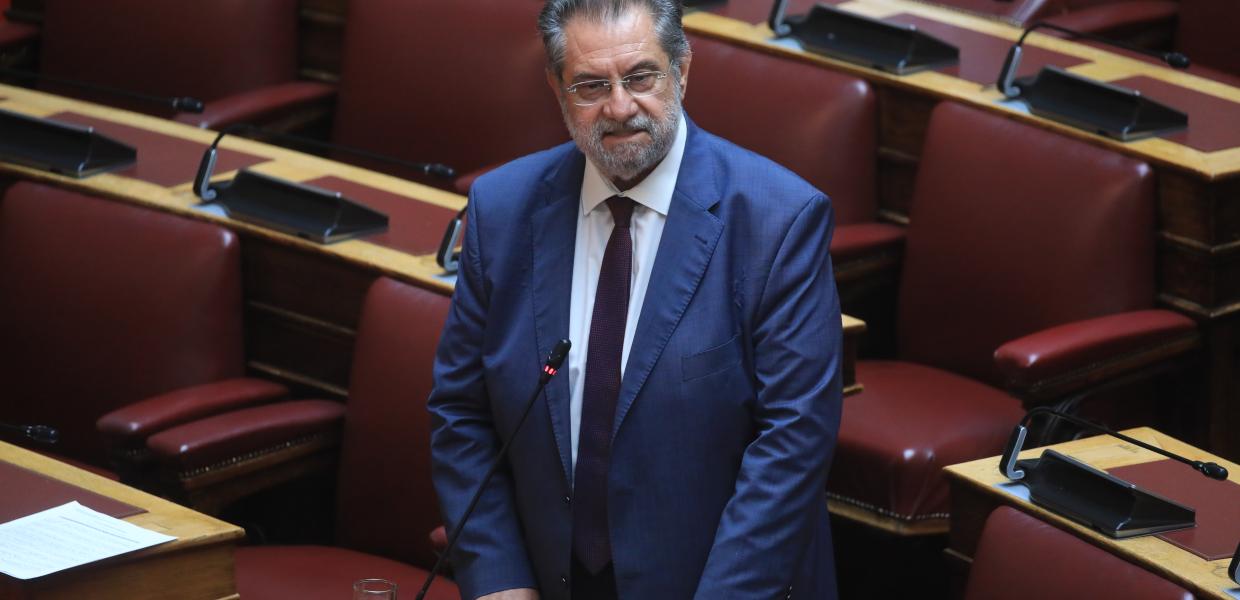 Α. Παναγιωτόπουλος: "Τυχαία η πτώση ασανσέρ και στο νοσοκομείο Παίδων «Αγία Σοφία» κ. Γεωργιάδη; Κινδυνεύουν συμπολίτες μας κι εσείς μας κουνάτε το δάχτυλο"