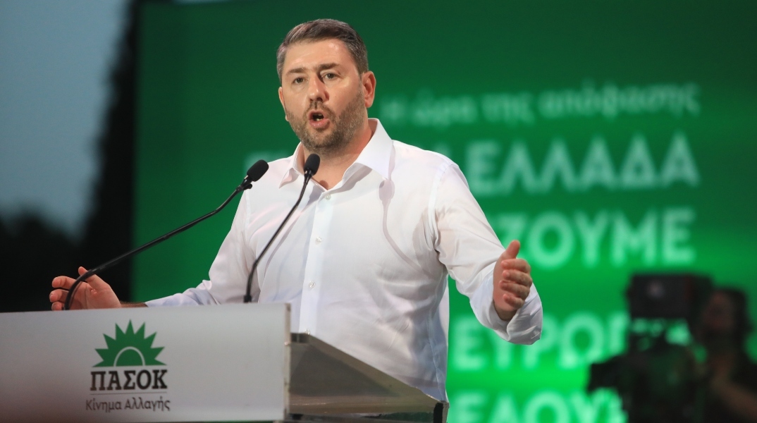 Ανδρουλάκης: Πυρά κατά του Μητσοτάκη για την υπόθεση των Τεμπών
