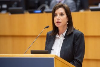 Εισαγγελική έρευνα για τα email αποδήμων: Καλούνται για εξηγήσεις η Άννα Μισέλ Ασημακοπούλου και τρία ακόμα πρόσωπα