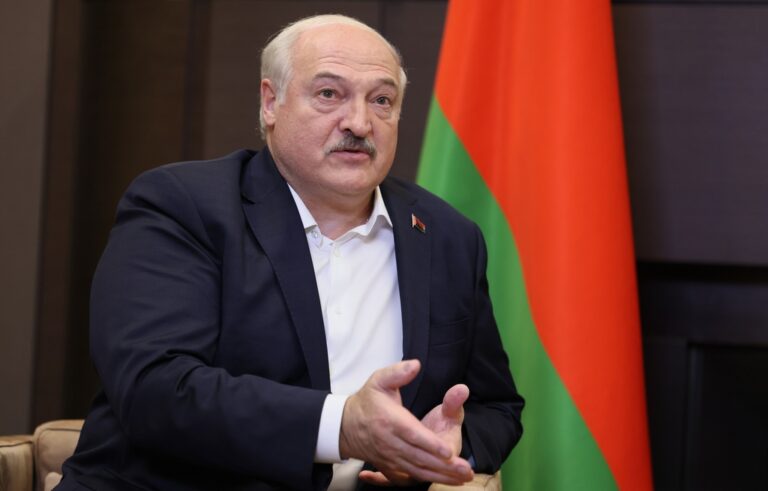 Λουκασένκο: Καλύτερα μια δικτατορία όπως στη Λευκορωσία παρά μια δημοκρατία όπως στην Ουκρανία