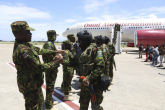 Αϊτή: Νέες αφίξεις στρατιωτικών από τη Γουατεμάλα για την ενίσχυση της πολυεθνικής δύναμης στον πόλεμο κατά των συμμοριών