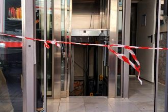 Η τελευταία συντήρηση του ασανσέρ είχε γίνει στις 19 Δεκεμβρίου λέει ο «Ερυθρός Σταυρός» - ΕΔΕ για τις συνθήκες της πτώσης