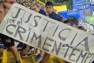 Όταν οι οπαδοί της Μπόκα Τζούνιορς ύψωσαν πανό για τα Τέμπη