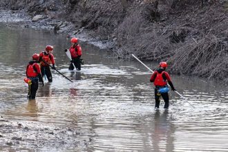 Αγωνιώδεις έρευνες για τον εντοπισμό του 39χρονου εκπαιδευτικού - Σαρώνονται οι περιοχές γύρω από τον ποταμό Πηνείο