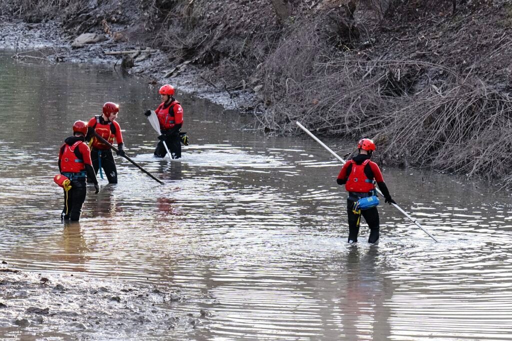 Αγωνιώδεις έρευνες για τον εντοπισμό του 39χρονου εκπαιδευτικού - Σαρώνονται οι περιοχές γύρω από τον ποταμό Πηνείο