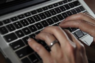 Εντός Ιανουαρίου το «ψηφιακό βιβλίο» για πολλούς κλάδους επαγγελματιών