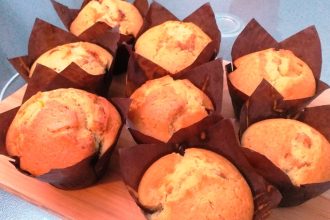 Cupcakes με γιαούρτι γεμιστά με Nutella