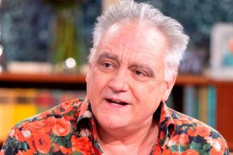 Πέθανε ο κωμικός ηθοποιός Τόνι Σλάτερι