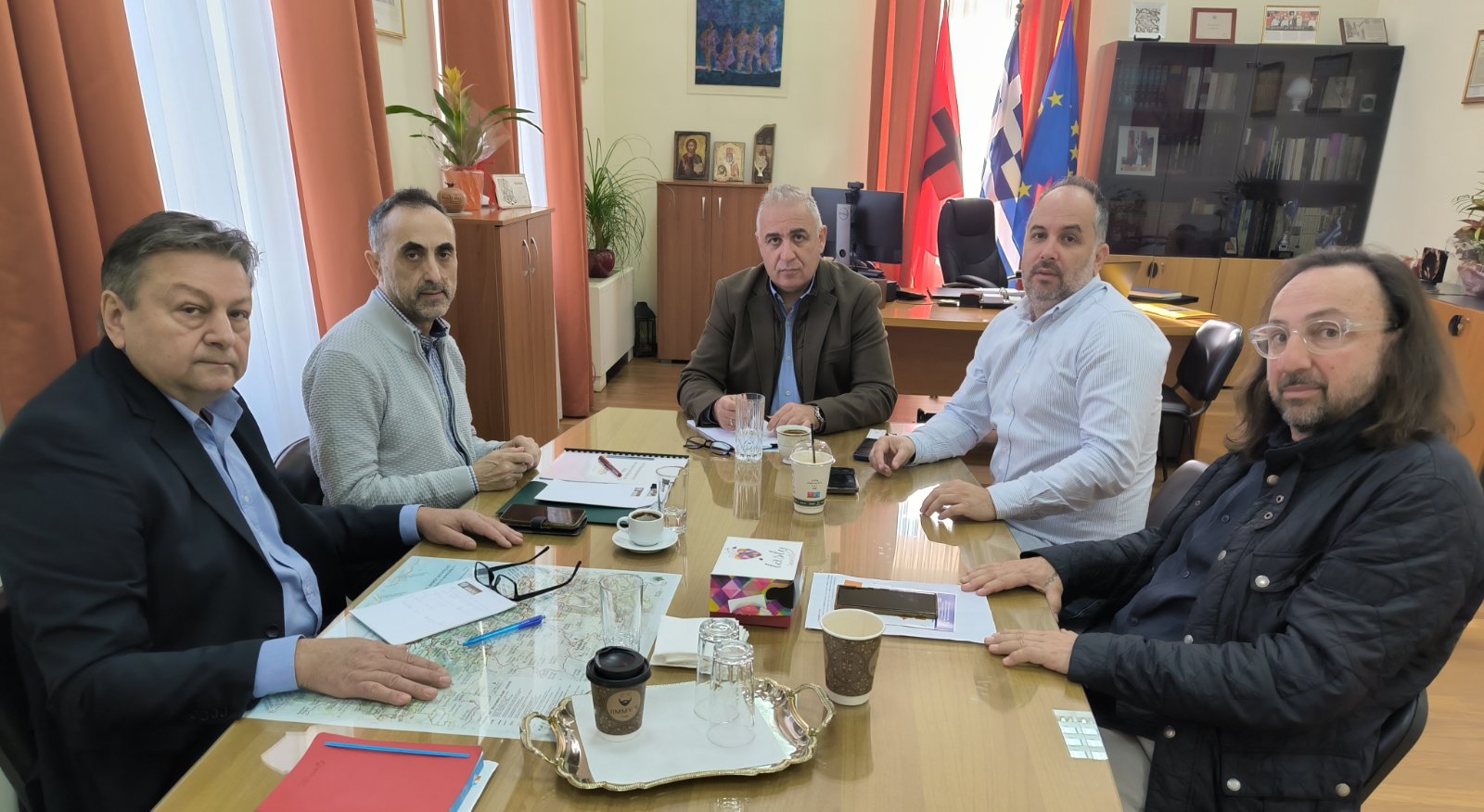 Στον Δήμο Αιγιάλειας ο Θ. Λουλούδης και στελέχη του Επιμελητηρίου Αχαΐας