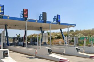 Απίστευτο: Ξέχασε τη σύζυγό του στην Ιόνια Οδό και ζήτησε βοήθεια στα διόδια