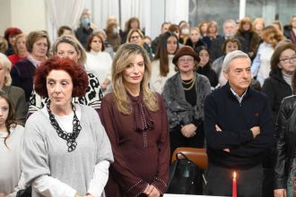 Η Δημοτική Αρχή της Πάτρας σε πρωτοχρονιάτικες πίτες
