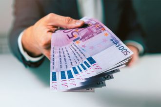 Πούλησαν σε καρκινοπαθή ασπιρίνη για €100.000 - Του είπαν πως είναι φάρμακο από μυστικό εργαστήριο στη Ρωσία