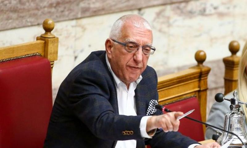 Κακλαμάνης για Τέμπη: Καμία καθυστέρηση από πλευράς Βουλής για δικογραφίες που διαβιβάστηκαν