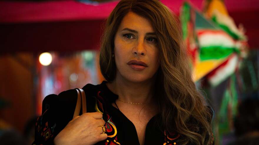 Κάρλα Σοφία Γκασκόν: Το φως πάντα νικάει το σκοτάδι, είπε η τρανς ηθοποιός, παραλαμβάνοντας τη Χρυσή Σφαίρα για την ταινία «Emilia Perez»